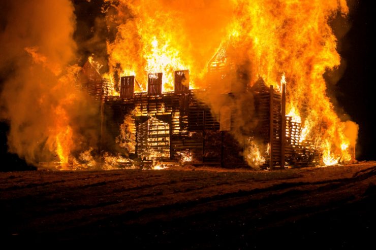 Luxemburg / Burgbrennen: Über Nachwuchssorgen, kreative Ideen und die Suche nach einem Feld