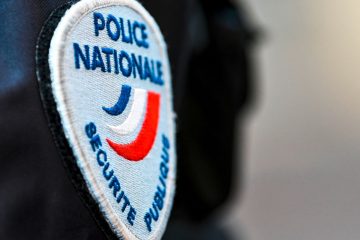 Frankreich / Polizisten schießen in Paris auf Angreifer mit Messer