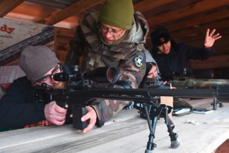 Auch der Kreml sendet eine klare Botschaft / Ukraine rüstet sich für einen Krieg