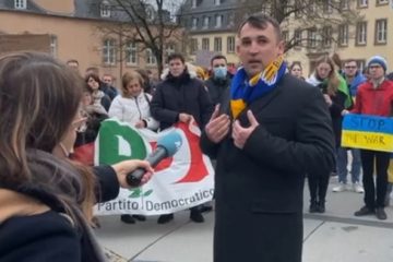 Luxemburg-Stadt / Rund 300 Menschen demonstrieren gegen Angriff auf Ukraine