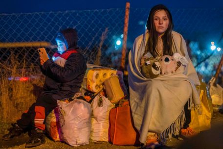 Flucht vor dem Krieg / Ukrainische Flüchtlinge werden in Polen mit offenen Armen erwartet