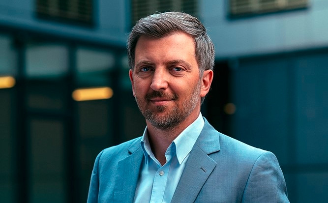 Uni.lu-Forscher Josip Glaurdić / Über Luxemburgs heuchlerische Finanzpraktiken mit Russland und das Recht auf Selbstbestimmung