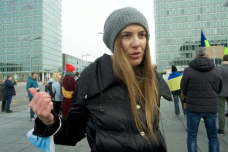 Inna war im Ausland, als es mit dem Angriff auf ihre Heimat losging. Nun will sie von Luxemburg aus helfen.