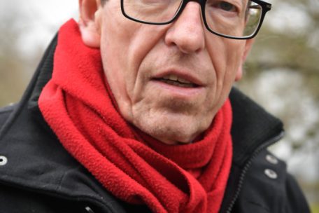 Prof. Claude P. Muller ist Mediziner und Chemiker beim &bdquo;Luxembourg Institute of Health&ldquo; (LIH), wo er sich mit der &Uuml;berwachung und dem Management von Virusausbr&uuml;chen auf globaler Ebene besch&auml;ftigt 