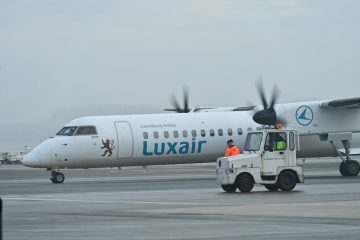 Luxemburg / Luxair-Flugzeug muss nach Reifenpanne landen