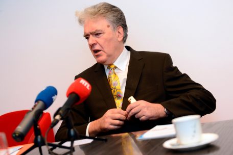 Luxemburger Experte Dr. Armand Clesse / „Krieg ist immer ein Versagen der Diplomatie“