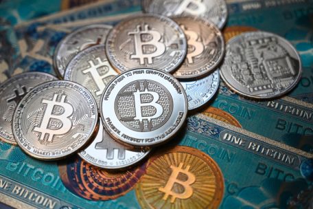 Die „Mutter“ aller Kryptowährungen / Bitcoin (k)eine Alternative zu Geld