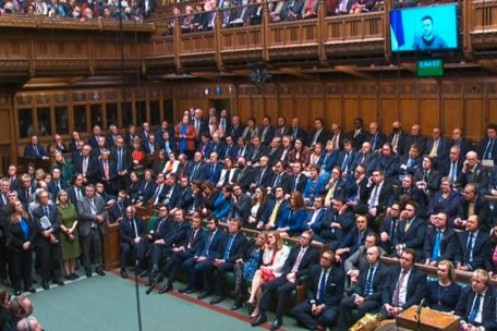 Im britischen Unterhaus:&nbsp;&bdquo;Wir gehen bis zum Ende&ldquo;