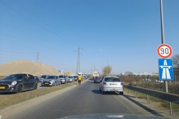 Esch / Unfall auf der A4 – Verkehrschaos rund um Kreisel Raemerich