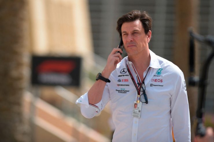 Formel 1 / Toto Wolff sieht sich und seinen Rennstall Mercedes „irgendwo im Niemandsland“