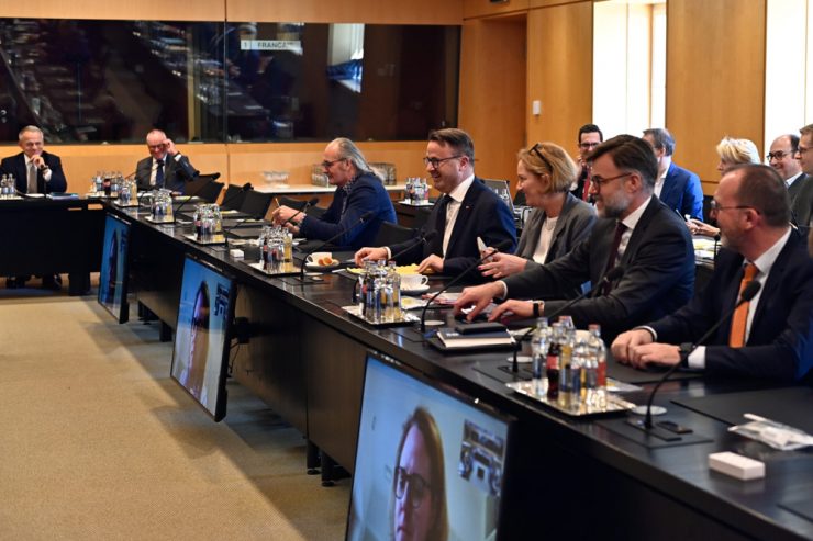 Tripartite / Dreierrunde zu Energiepreisen und Inflation auf Mittwoch vertagt