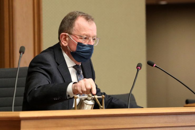 Chamber-Präsident / Positiver Corona-Schnelltest bei Fernand Etgen – mit leichten Symptomen in Isolation