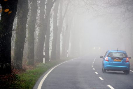 Editorial / Politiker spielen mit der Sicherheit von Autofahrern