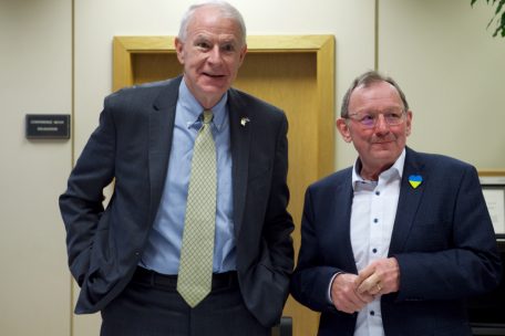 US-Botschafter Thomas Barrett und Chamber-Pr&auml;sident Fernand Etgen haben bei der Gelegenheit auch &uuml;ber den Krieg in der Ukraine gesprochen