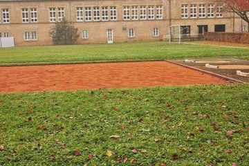 Provisorische Sporthalle / Grünes Licht trotz Kritik