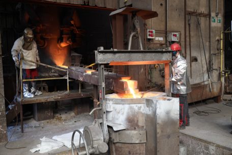 Ein Abstich wird gemacht