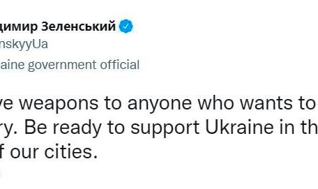 Selenskyj erklärt sich bei Twitter bereit, jeden zu bewaffnen – also auch Zivilisten