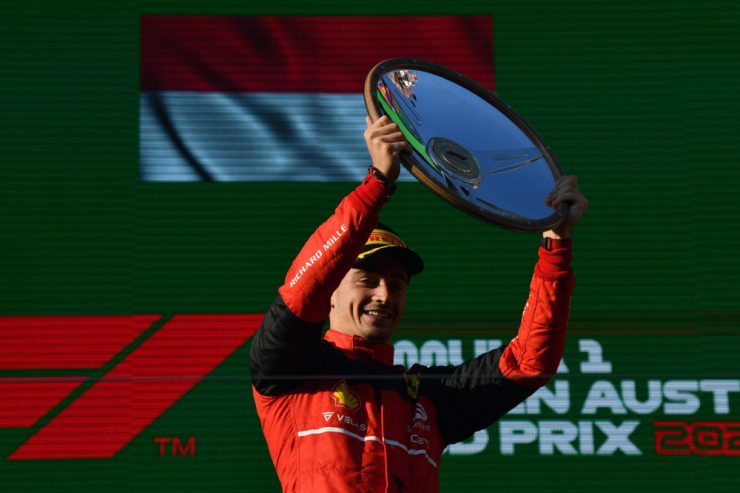 Formel 1 / Ferrari in Australien eine Klasse für sich, Red Bull erlebt das nächste Desaster