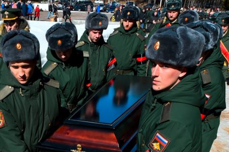 Putins Krieg / „Gewaltige Tragödie“ in der Ukraine – aber Moskau will 9. Mai groß feiern