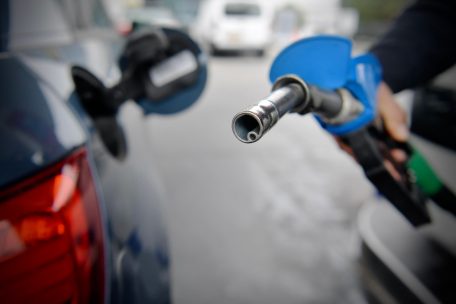 Luxemburg / Spritpreise: Benzin wird ab Mitternacht billiger, Diesel wird teurer