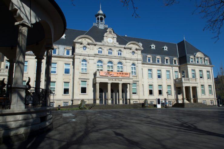 Kriminalität / Gruppe Männer überfällt Jugendliche in Düdelingen