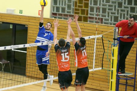 Steve Weber (Nummer 9) und sein Team aus Strassen m&uuml;ssen zur H&ouml;chstform auflaufen