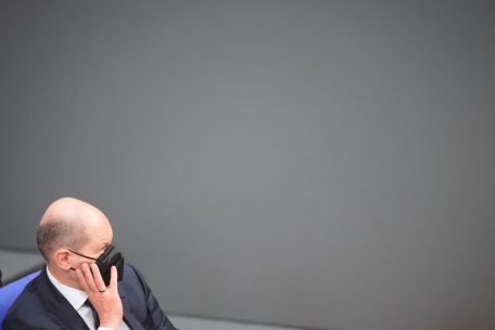 Deutschland / Das Dilemma des Olaf Scholz: Ringen um Lieferung schwerer Waffen an die Ukraine