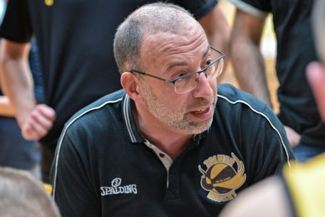 Kaum ein anderer ist mit dem Zolver Klub so verwurzelt wie Trainer Carlo Ferrante