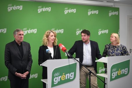 Fran&ccedil;ois Bausch,&nbsp;Jo&euml;lle Welfring,&nbsp;Meris Sehovic und Djuna Bernard (von links) bei der Pressekonferenz am Mittwoch