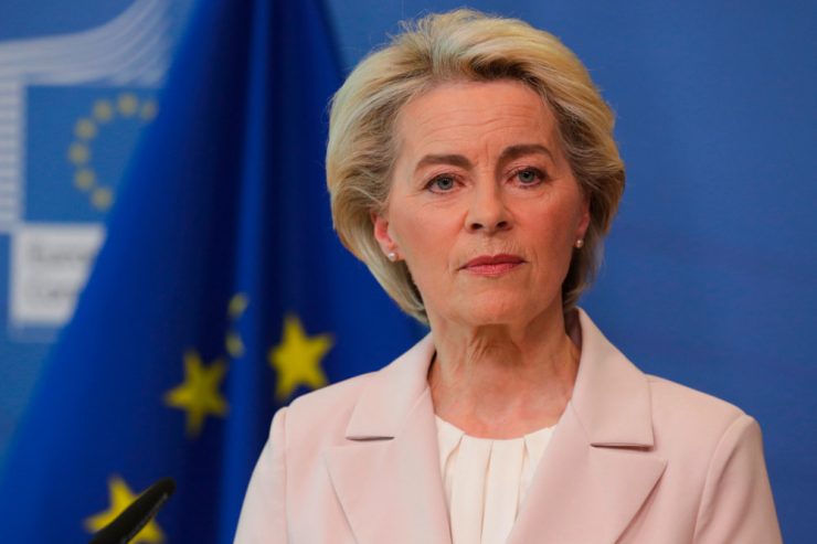 Krisensitzung / Gasstreit mit Russland: Von der Leyen spricht von Erpressung