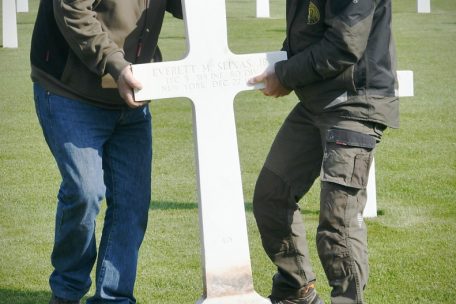 Dass j&uuml;dische Soldaten im Zweiten Weltkrieg unter lateinischen Kreuzen begraben wurden, war oft unvermeidbar