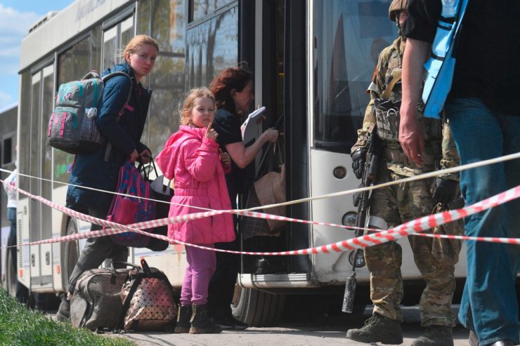 Ukraine-Krieg / Hoffen auf weitere Evakuierung aus Mariupol – Die Lage am Montagmorgen