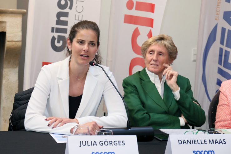 Zurück zu den Wurzeln / Luxembourg Ladies Tennis Masters: Hingis, Görges und Hantuchova schlagen in der Coque auf