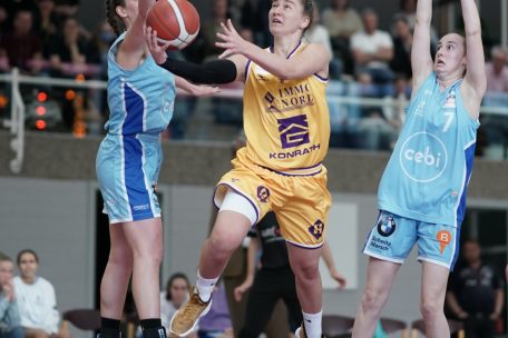Die st&auml;rkste luxemburgische Scorerin und Rebounderin: Esmeralda Skrijelj (in Gelb)