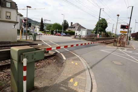 Gemeinde Steinsel / „Es gibt Perspektiven“: Bahnübergang in Heisdorf soll weg