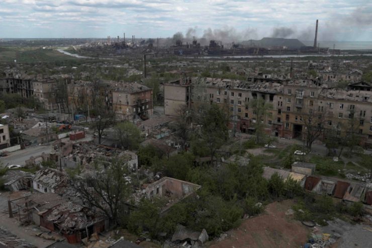 Ukraine-Krieg / Wenig Hoffnung auf Abzug aus Azovstal – Selenskyj lobt „übermenschliche Stärke“ ukrainischer Truppen