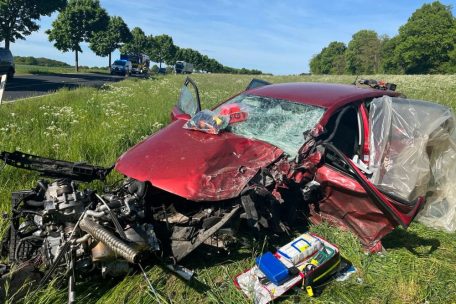Unfall / Nach Frontalcrash in Mamer schwebt ein Fahrer in Lebensgefahr – weitere Fahrerin schwer verletzt