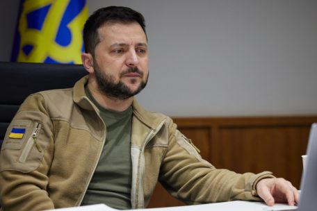 Ukraine-Krieg / ESC-Triumph und weitere Kämpfe in der Ostukraine – Kiew lehnt Aufgabe von Gebieten an Russland ab