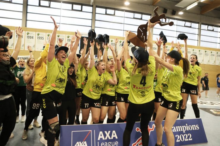 Handball / „Als Team Bombastisches geleistet“: Die Reaktionen von der Käerjenger Titelfeier