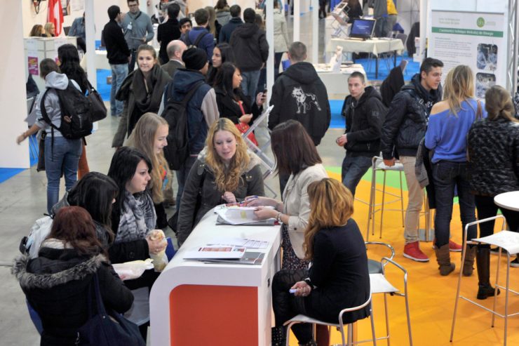 Hybridmesse / Die „Studentefoire“ findet dieses Jahr online und auf Belval statt