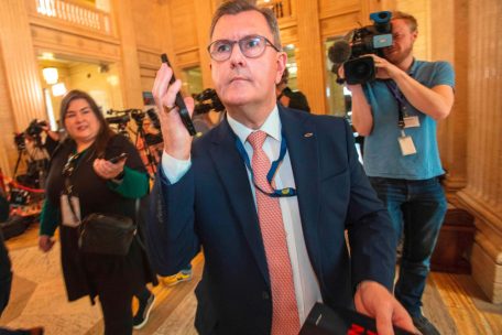 Großbritannien / Beim Sonderstatus für Nordirland geht London auf Konfrontation zu Brüssel