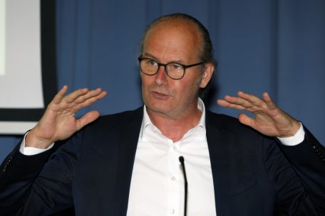 Energiekrise / EU-Kommission legt Energiepaket vor – Claude Turmes fordert Tempolimit und zwei Tage Homeoffice