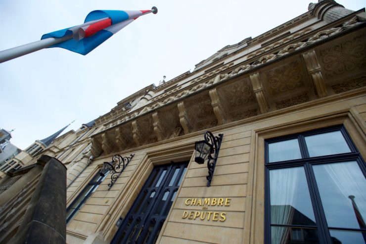 Luxemburg / Von Baustellen, Saatkrähen und K.o.-Tropfen – Fragestunde im Parlament