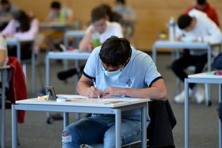 Kein Leak der Musterlösung / Bildungsministerium stellt klar: „Geschichtsexamen muss nicht wiederholt werden“