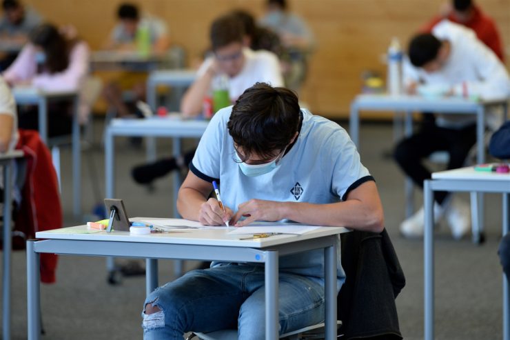 Kein Leak der Musterlösung / Bildungsministerium stellt klar: „Geschichtsexamen muss nicht wiederholt werden“