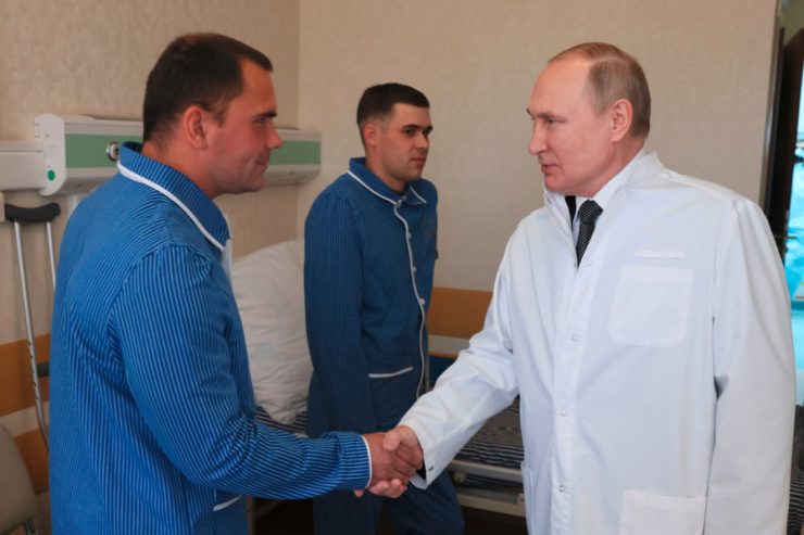 Ukraine-Krieg / Russland braucht mehr Soldaten – ein neues Gesetz lässt jetzt auch 65-Jährige an die Front