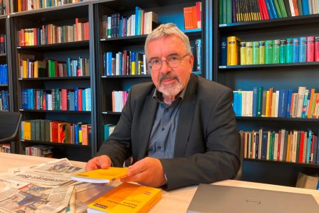 Körperdurchsuchung und Velo / Duden bringt erstes Wörterbuch zum „Luxemburger Standarddeutsch“ raus