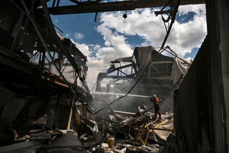 Ukraine-Krieg / Selenskyj erwartet russischen Großangriff im Donbass – Getreide als Kriegswaffe