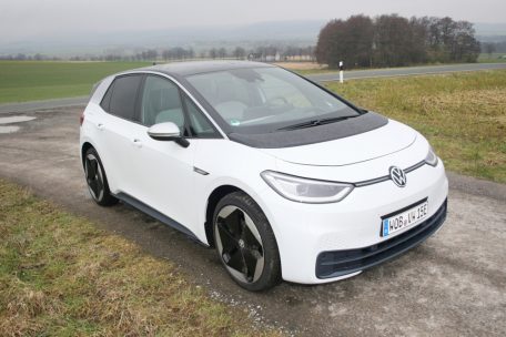 Beim VW ID 3 ergeben sich sogar nur 80 Euro pro km Reichweite