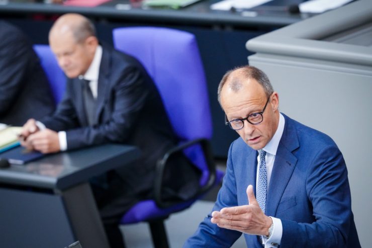 Deutschland / Generaldebatte im Bundestag zum Ukraine-Krieg